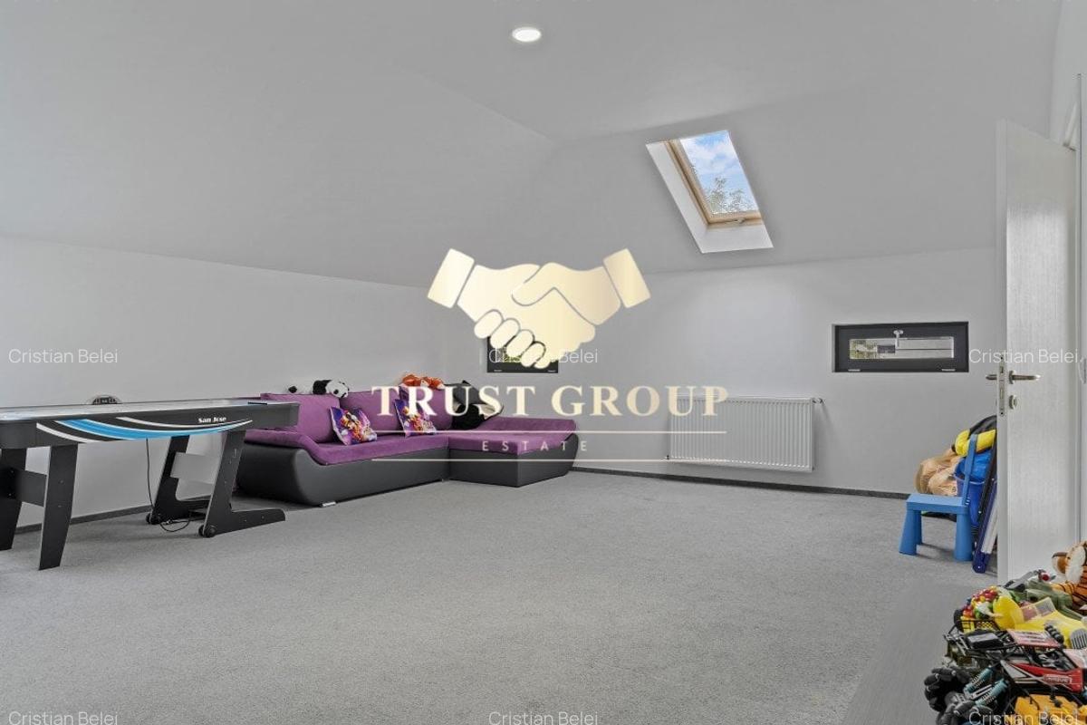 -Casa\Vila 9 Camere -  Teren de 700 mp - Ideala pentru Familii sau Businessuri - 38