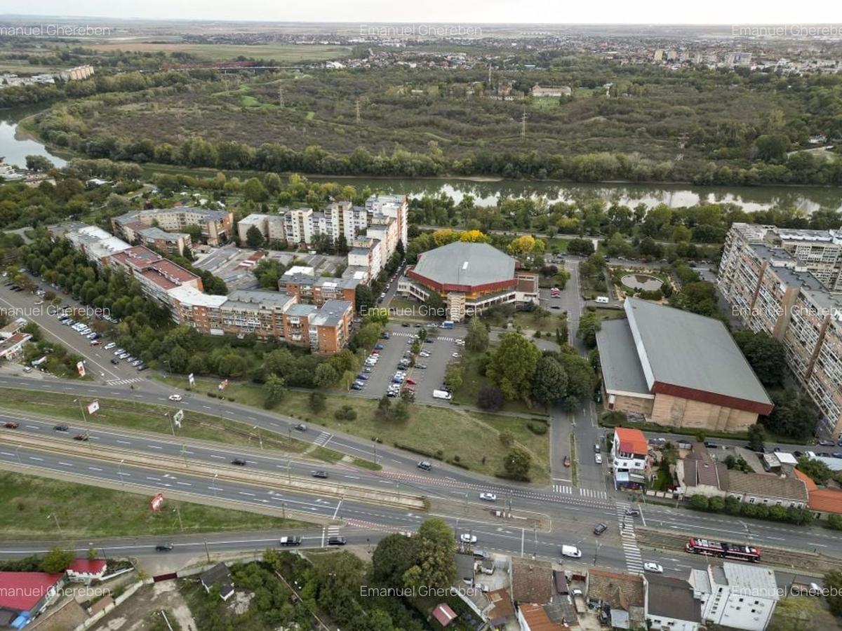 Calea Iuliu Maniu, urbanism P+2+M POT 65% CUT 1.25 - 3