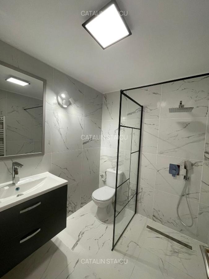 Birou/Apartament  Parter 3 camere, 2 bai Renovat complet recent/Loc parcare - 8