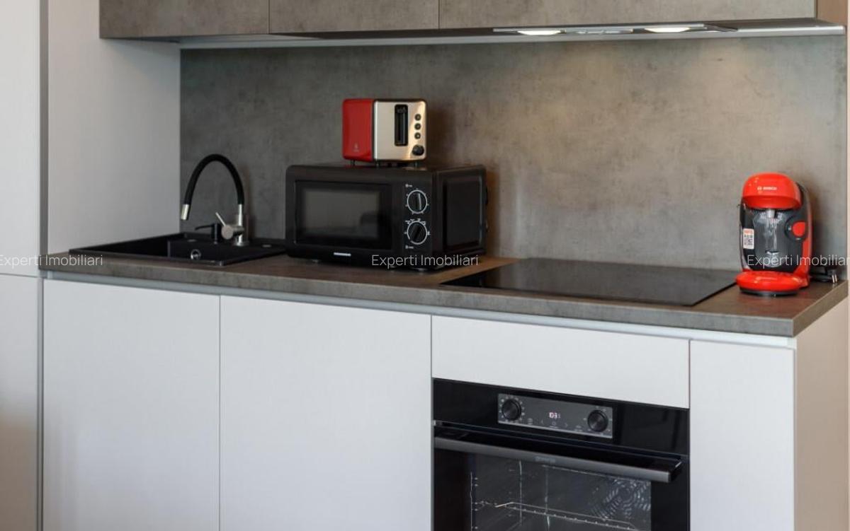 Garsoniera situata in zona Mamaia Nord, primul bloc de la pr - 9