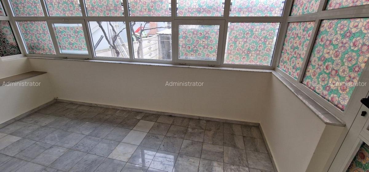 Coiciu, o vila construita pe cadre de beton, bine compartimentata. - 33