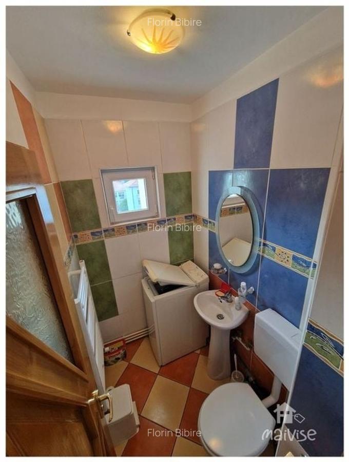 Apartament 3 camere de inchiriat, str Toamnei- Centrul Civic - 12
