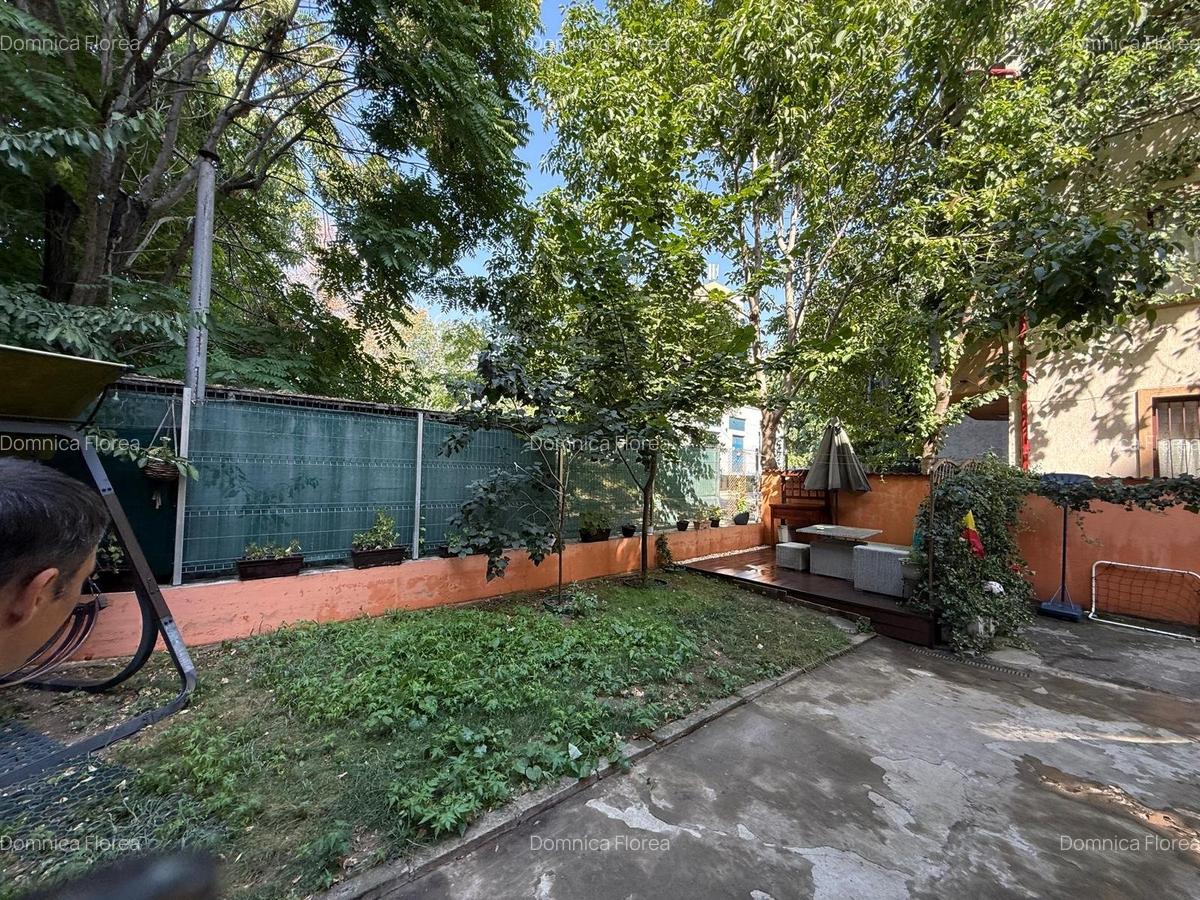 Vanzare casa zona Clucerului cu 2 apartamente - 2