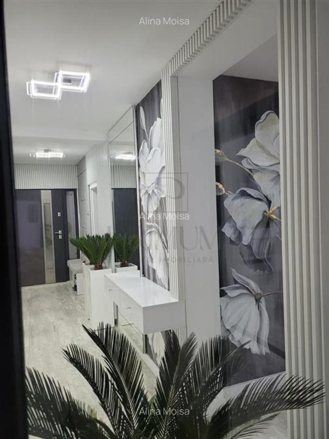 Casa Individuala - zona M CITY - mobilata utilata - lux - 160 mp utili - 12