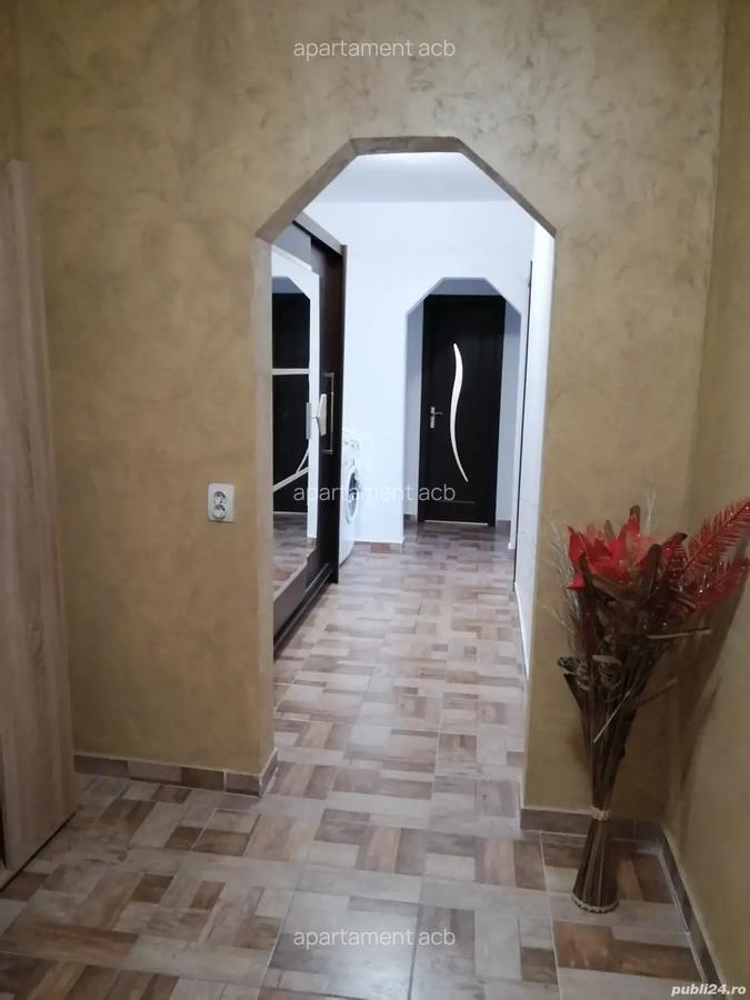 Inchiriez apartament 3 camere decomandat Alexandru cel bun - 2