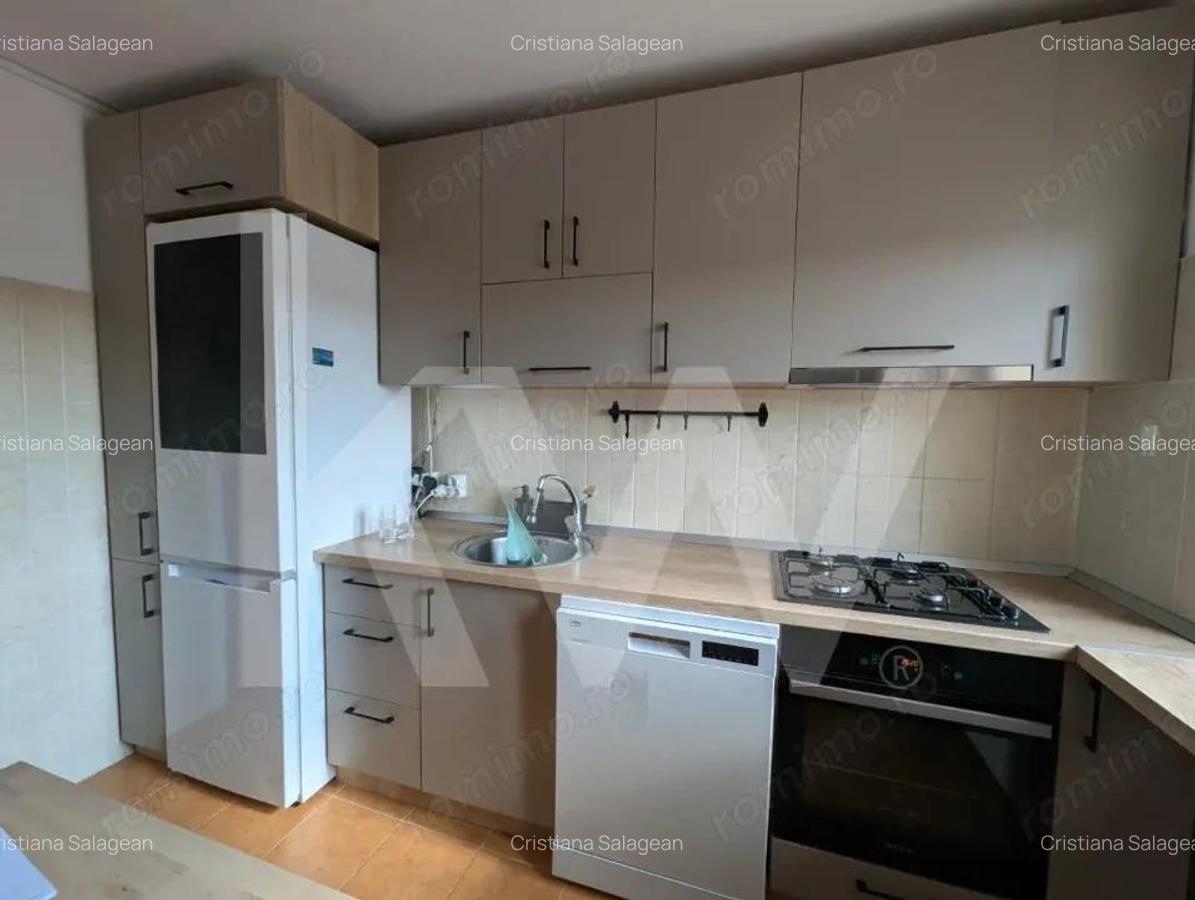 Apartament 4 camere de inchiriat - ?trand - 18