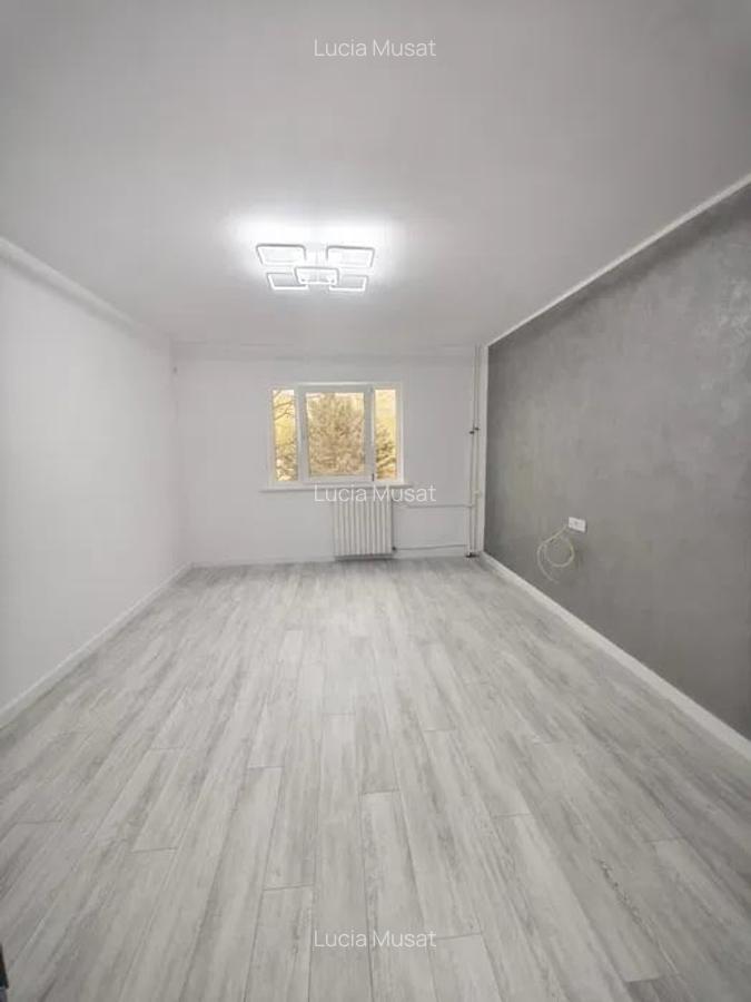 Garsoniera 20 mp | Zona CET, Constanta | Renovata Integral | Pret: 42.000 € - 1