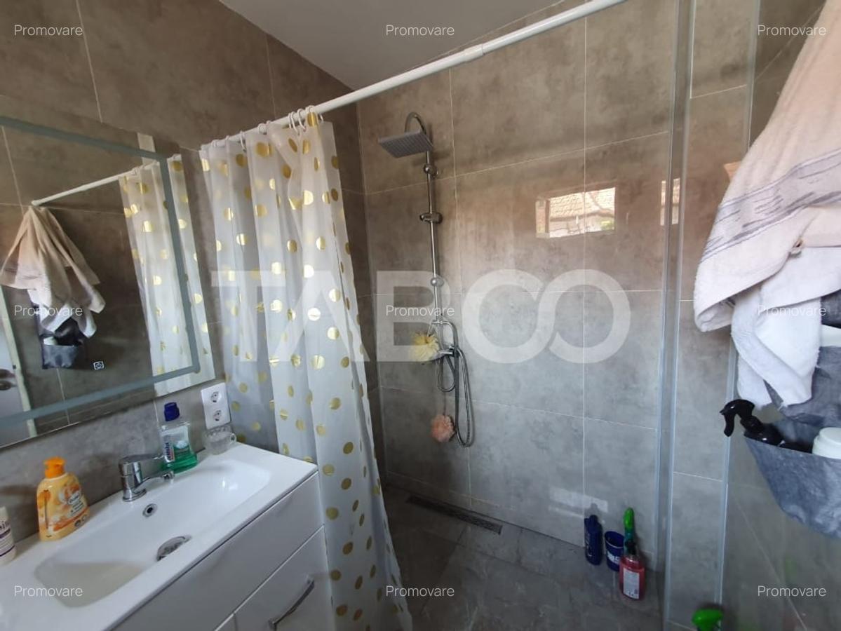 Casa 90 mpu 2 camere bucatarie baie debara zona Campului - 9