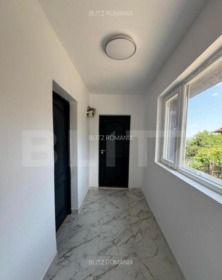 Casa cu 2 camere si cu o superba priveliste spre Castelul Co - 3