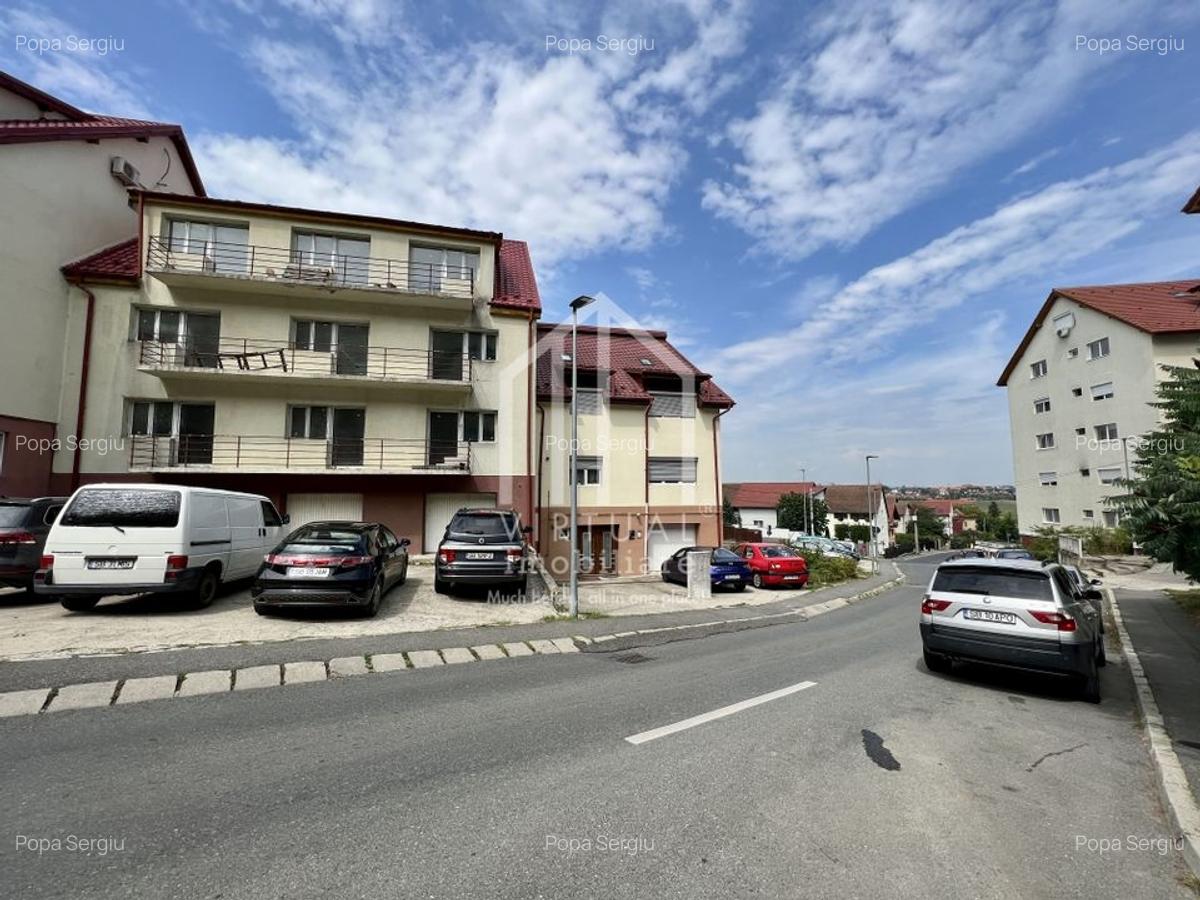 Vila cu 3 apartamente - 3 garaje + 5 locuri de parcare | zona Tilisca - 1