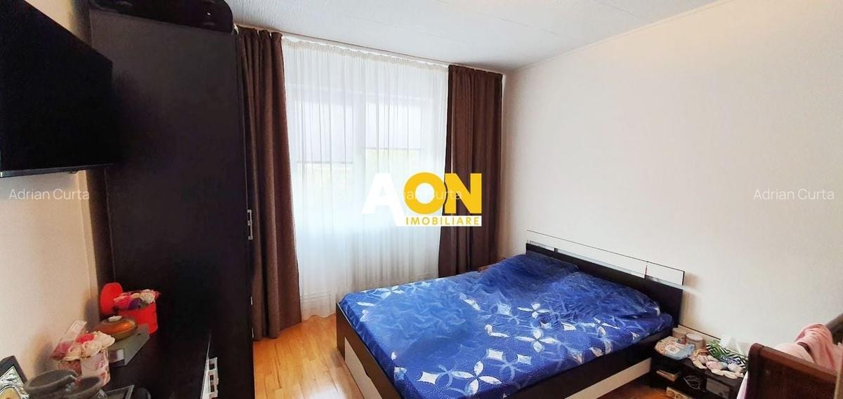 Apartament cu 3 camere semidecomandat în Cetate - 5
