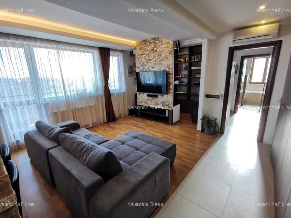 Apartament cu 3 camere decomandat în Băneasa - 1