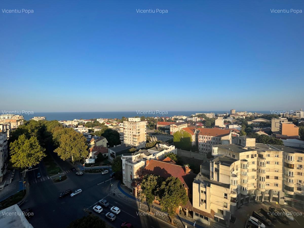 Capitol- bl. Capitol ap.3cam dec et 10 din 12 vedere la mare din toate camerele - 1