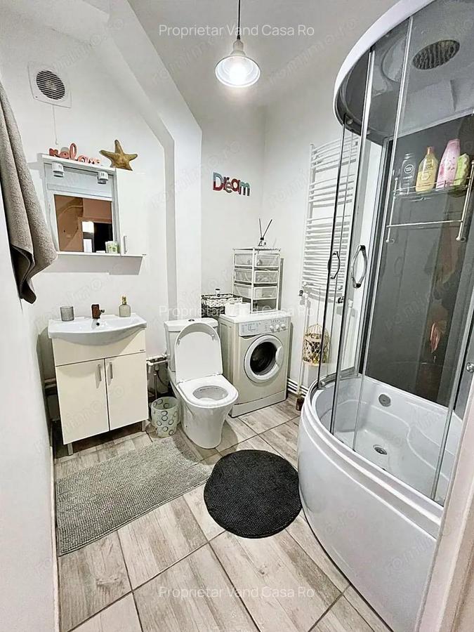 Vila P+2 cu 4 Apartamente / Spa?iu Comercial PROPRIETAR - 6
