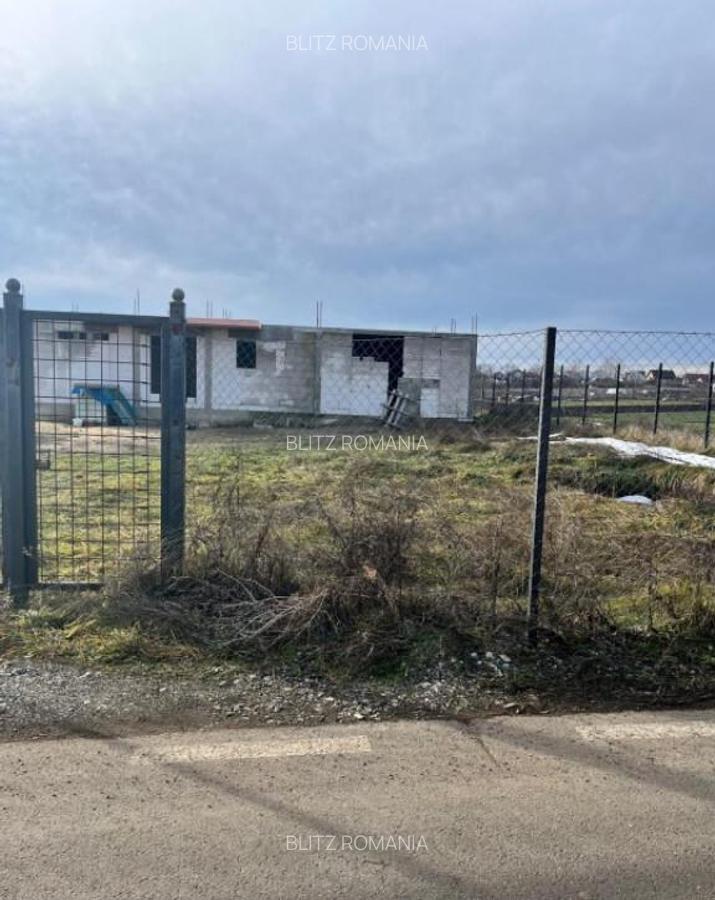 Casa la rosu 160 mp, teren 900 mp, zona Suceava (Moara) - 2