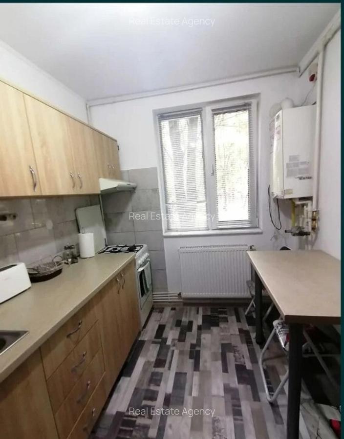 2 camere in zona Lipovei - 3