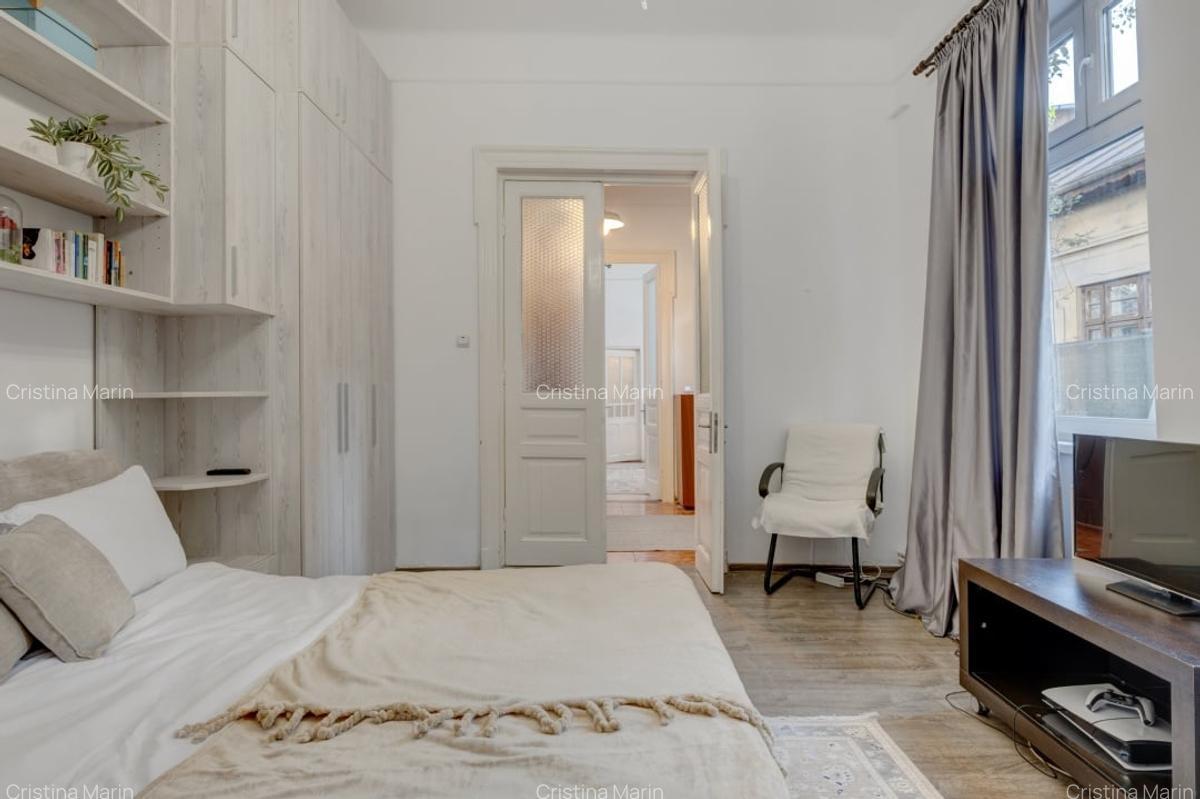 Casa interbelica cu farmec, in apropiere de Mall Vitan - 18 Casa interbelica cu farmec, in apropiere de Mall Vitan - 18