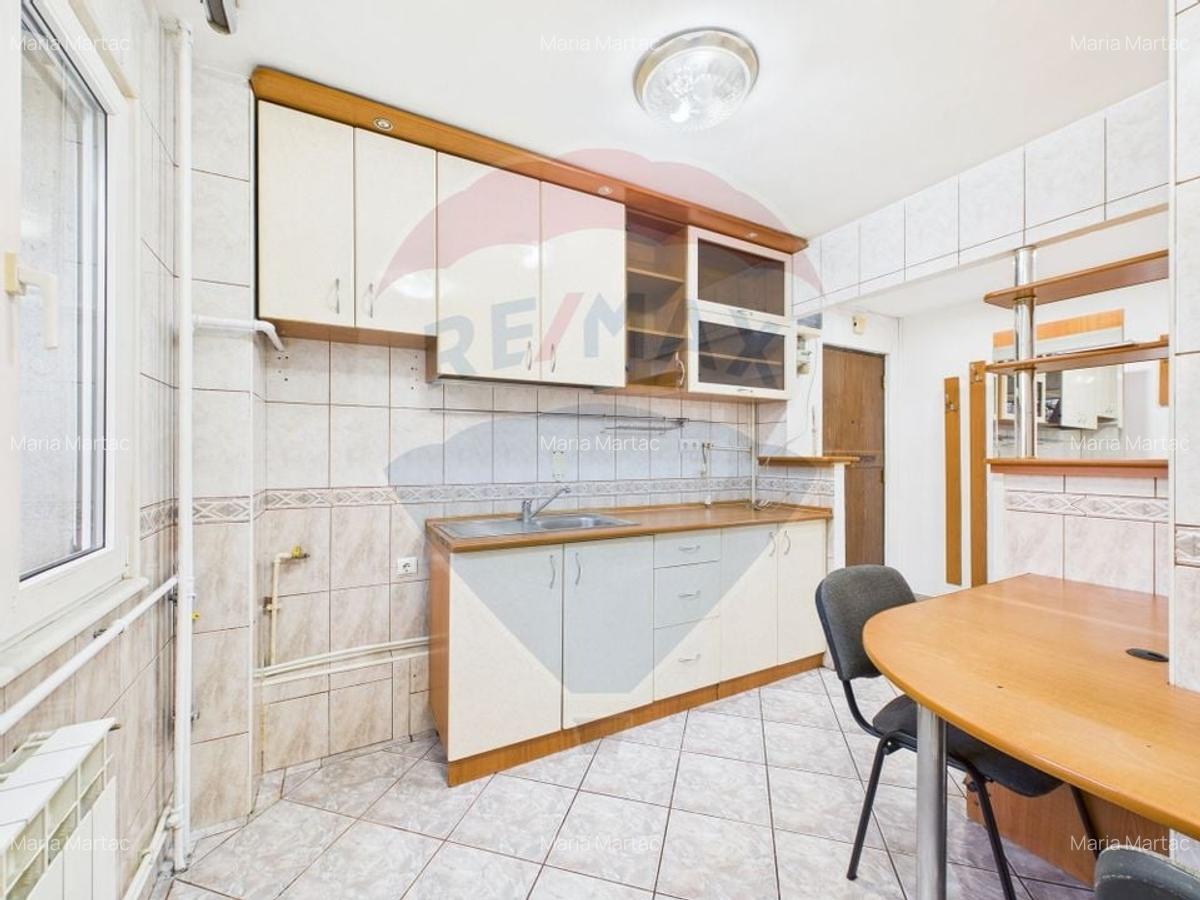 Apartament cu 4 camere de vanzare - Zona Nicolae Grigorescu - 9