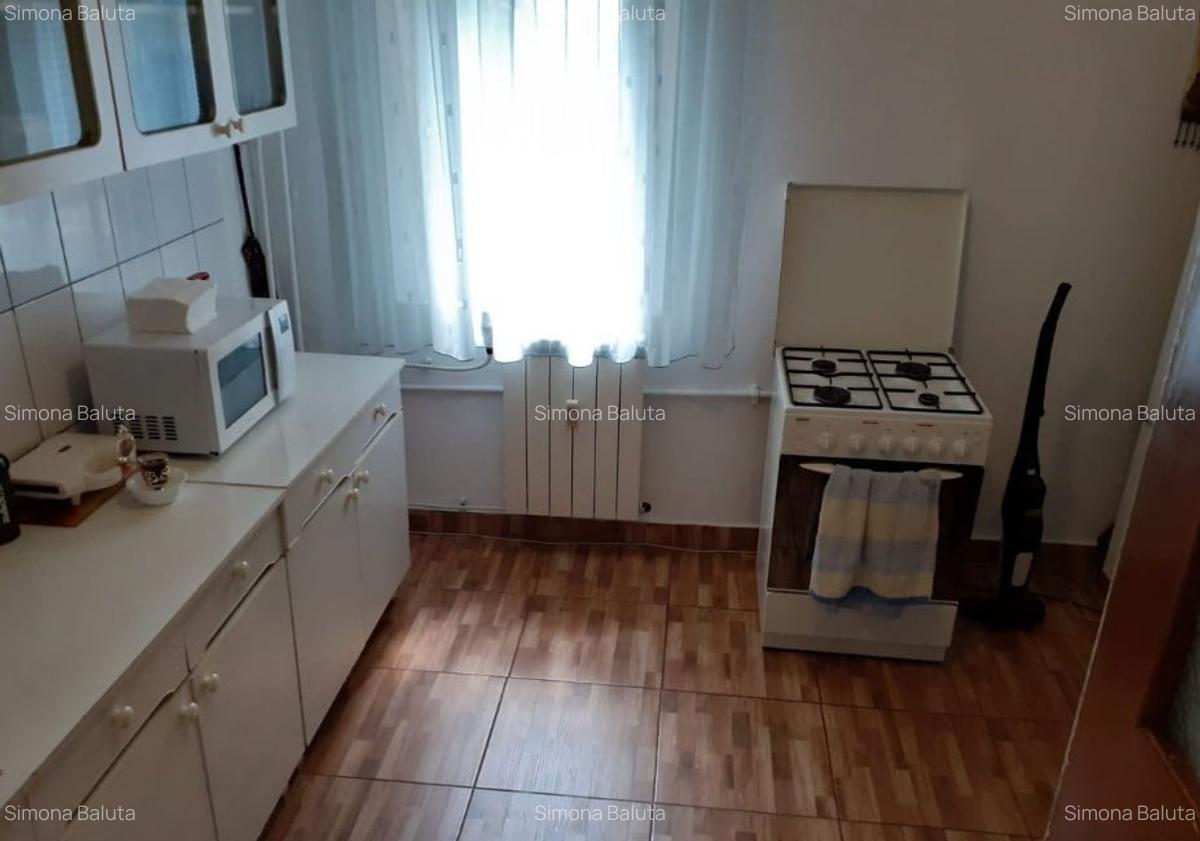 Vanzare apartament 3 camere zona Nerva Traian - 4