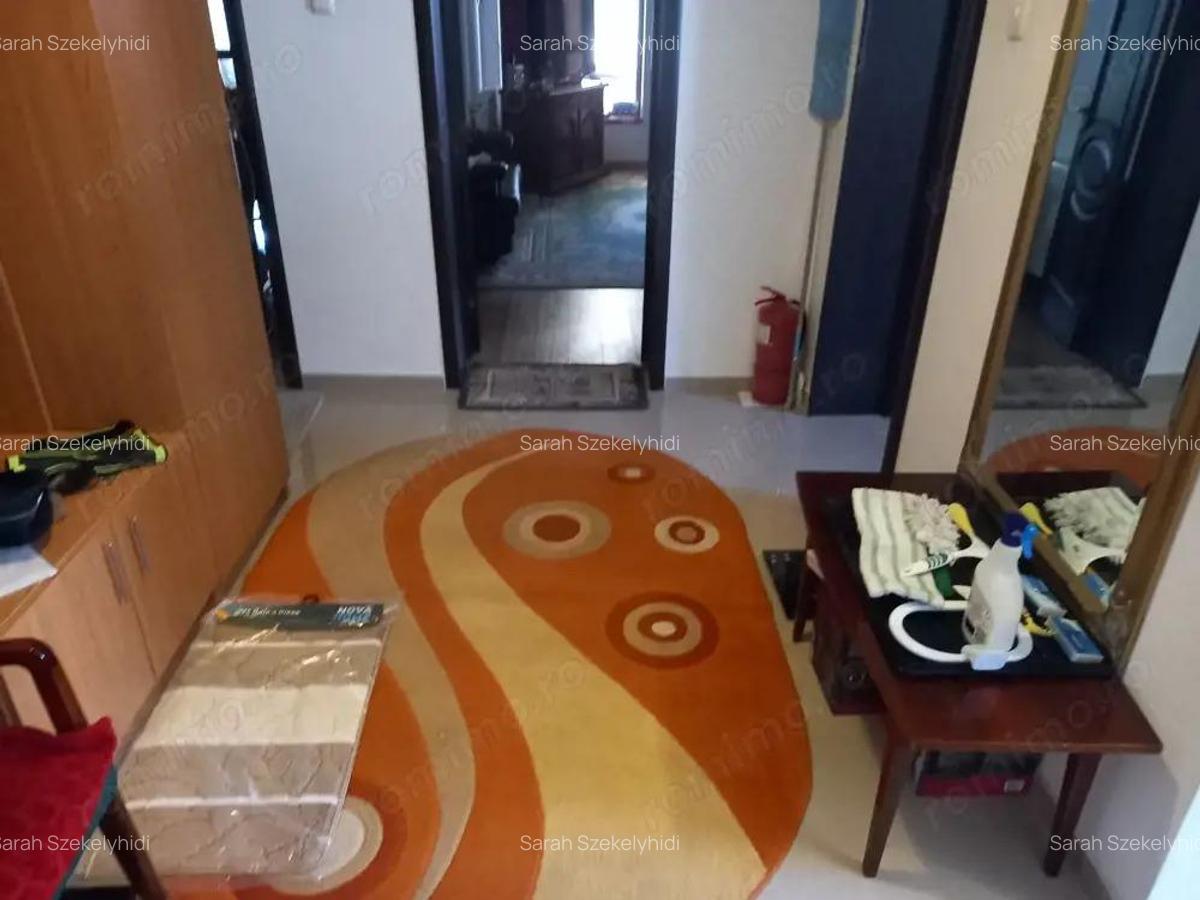 BRASADAS vinde casa in zona TITULESCU cu 5 camere si teren 350mp - 20