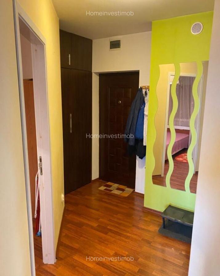 Apartament 3 camere, zona UTA ARED - 8