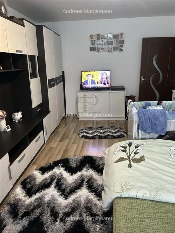 LIPOVEI - 2 Camere - Etaj 3 - Centrala proprie - Model mare - 1