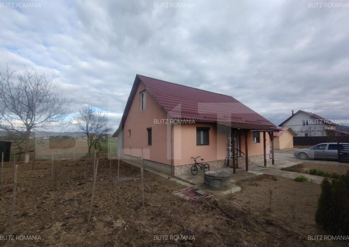 Casa 70 mp utili,700mp de teren,zona comunei Uriu - 1
