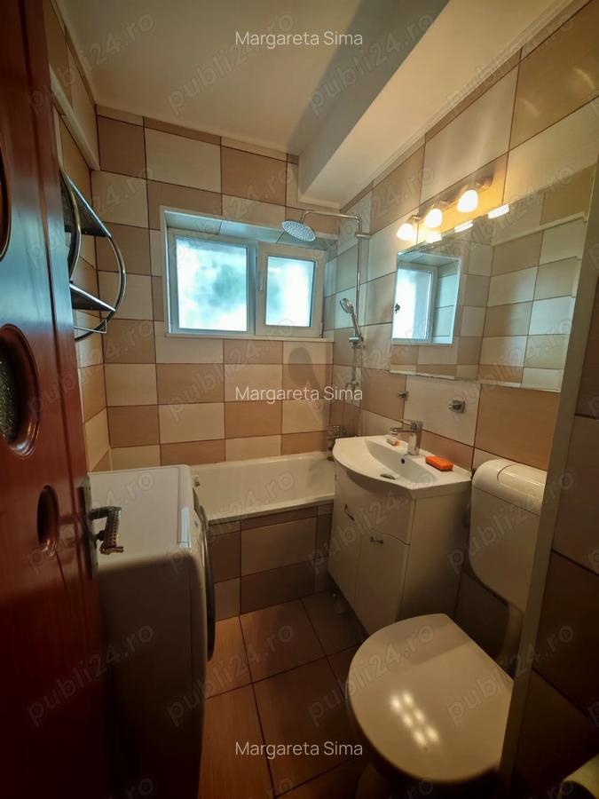 Vand apartament 3 camere, situat pe Str. Podul Giurgiului - 5 Vand apartament 3 camere, situat pe Str. Podul Giurgiului - 5