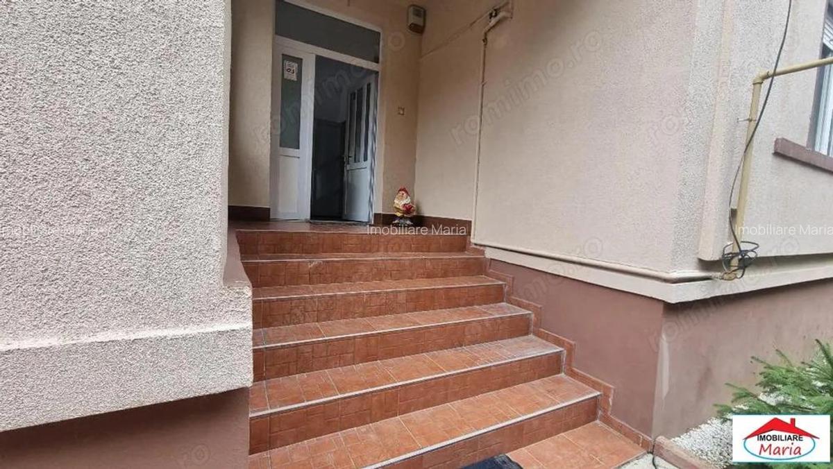 Casa solida situata semicentral cu acces auto, 159000 Euro - 3