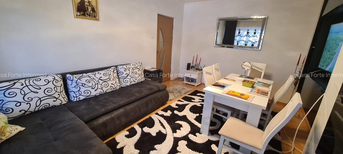 Apartament 3 camere decomandate – Tomis Nord 130.000€ - 4
