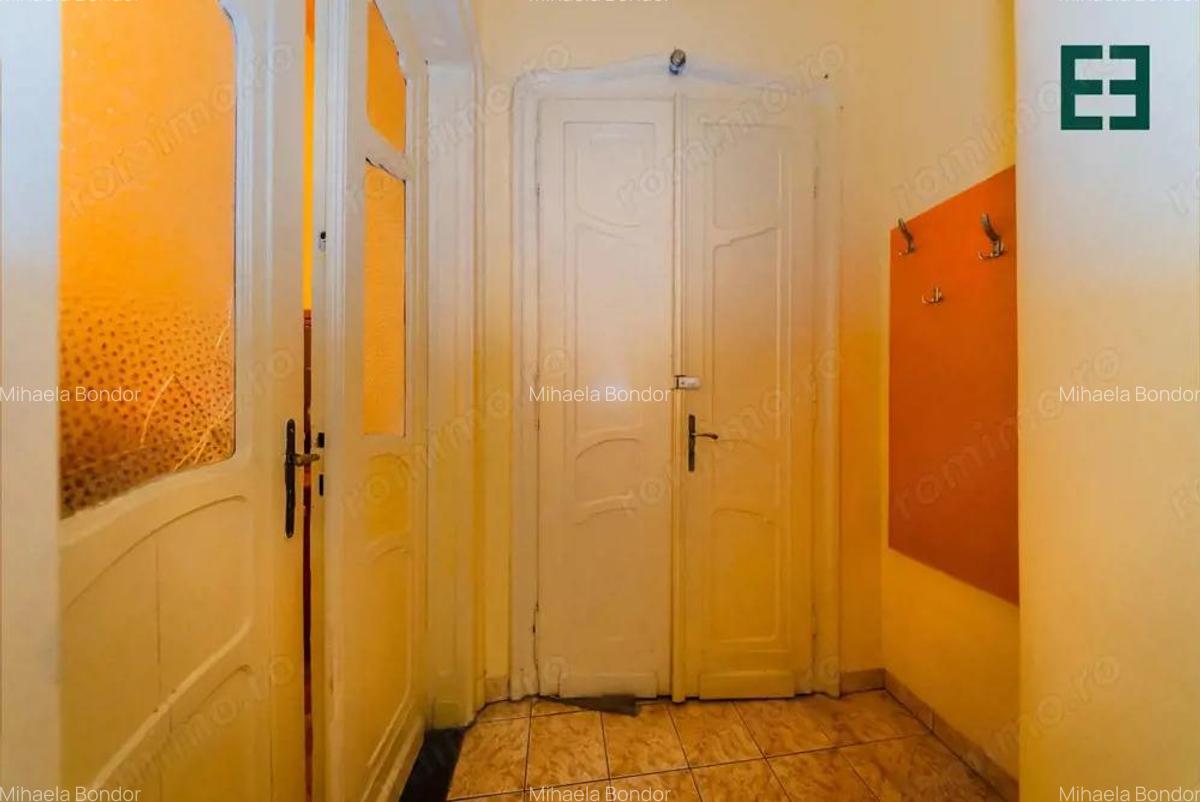 Apartament cu 3 camere ?i garaj - Zona Ultracentrala - Arad - 9