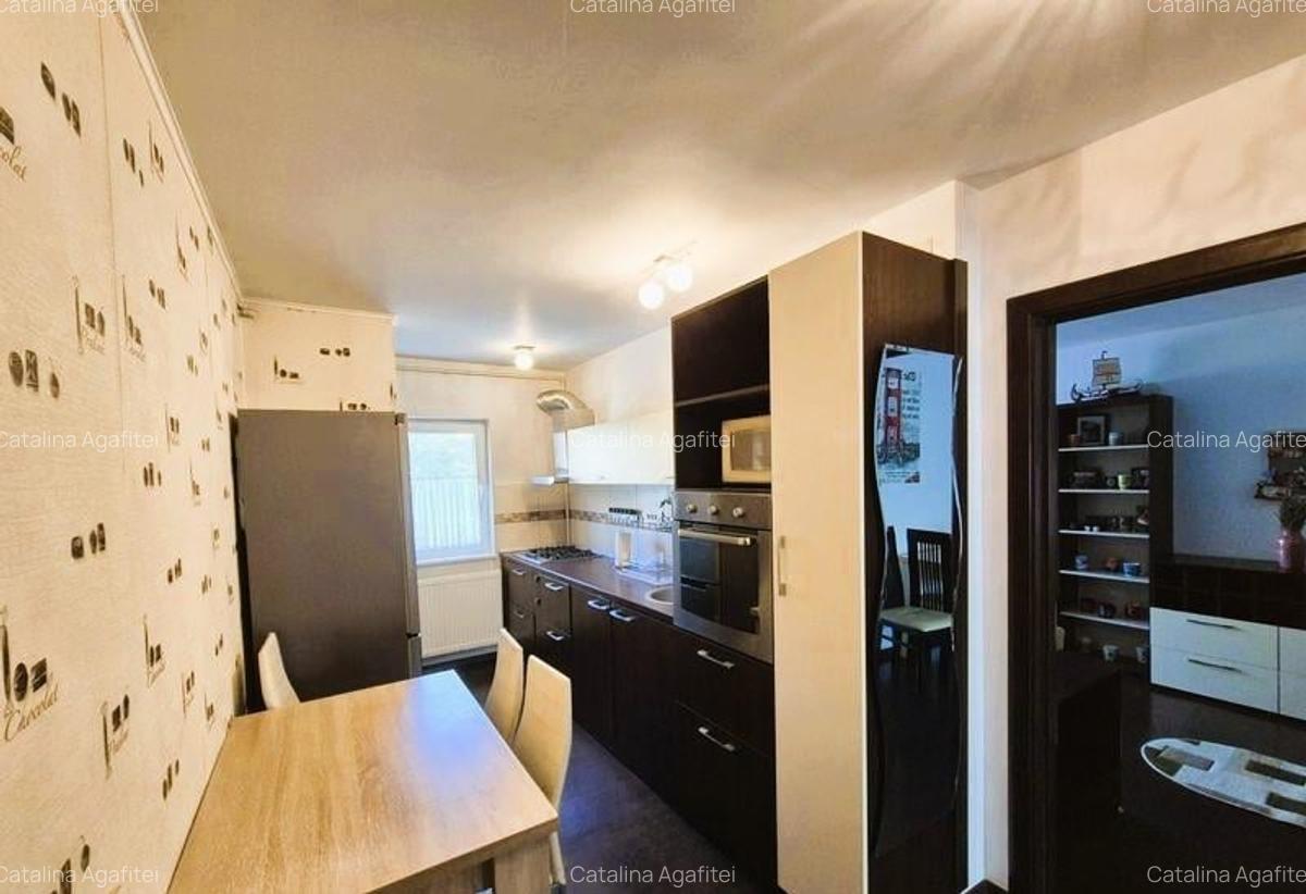 Apartament cu 4 camere decomandat, mobilat în Astra - 2
