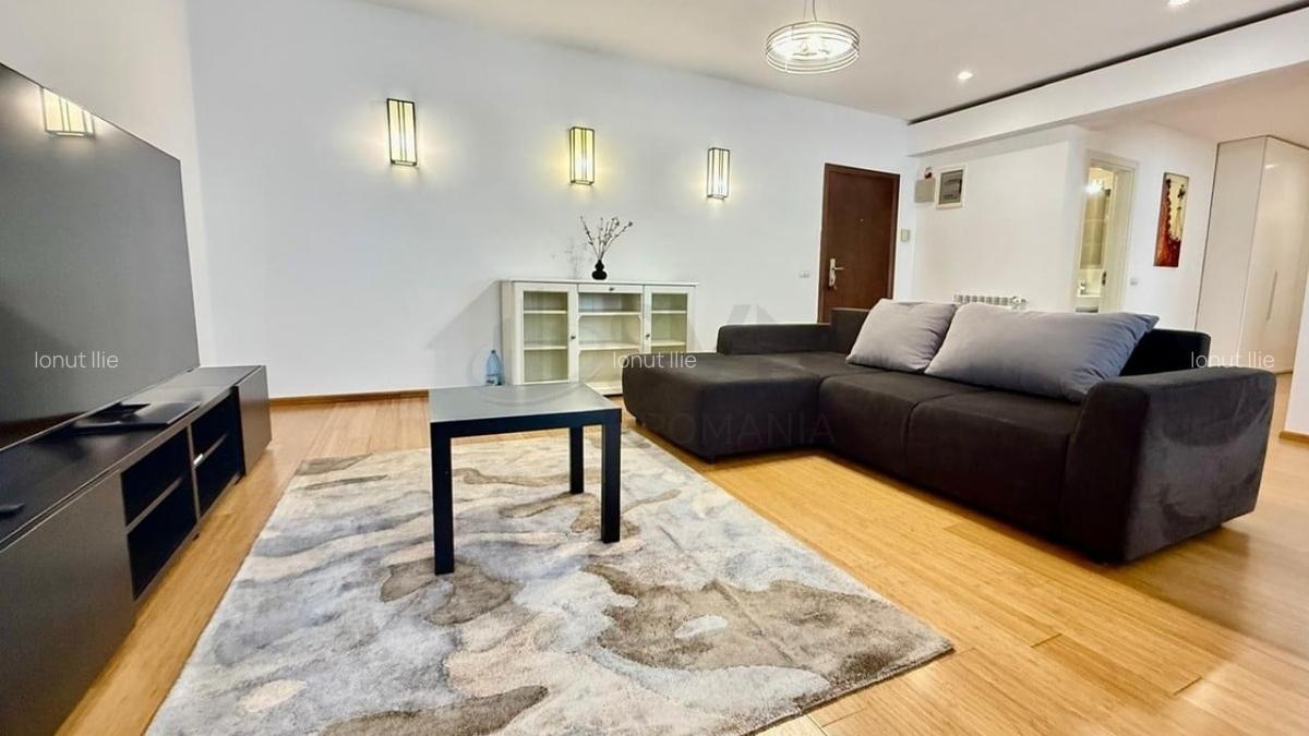 Apartament cu 4 camere decomandat în Pipera - 1