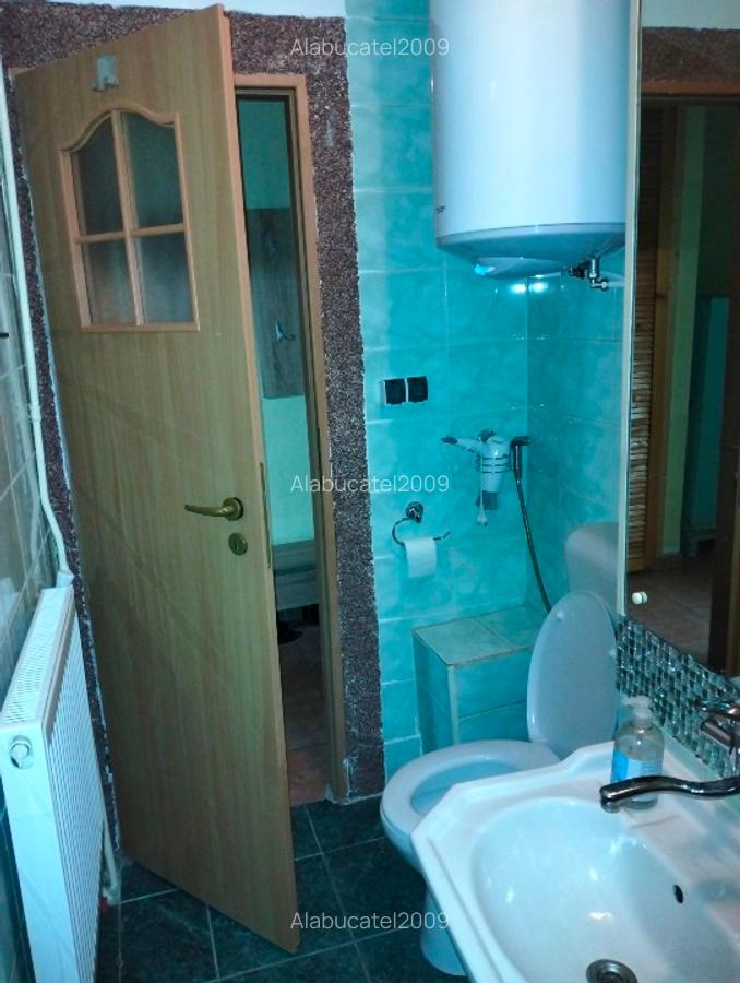 Garsoniera de vînzare in Sector 4, sos Berceni, metrou  Apărătorii Patriei - 2