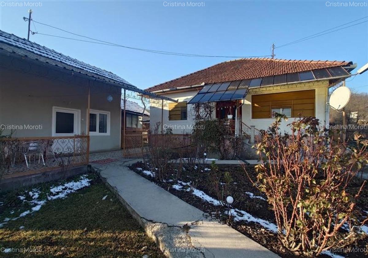 Casă cu 4 camere în Central - 16