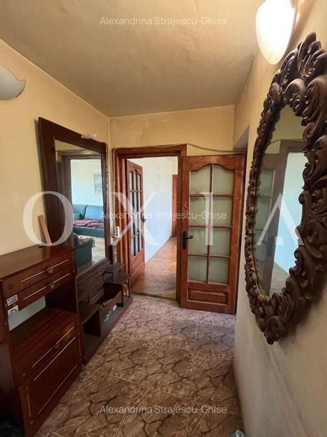 SX533 Dacia, Apartament 3 camere - necesita renovare - 3