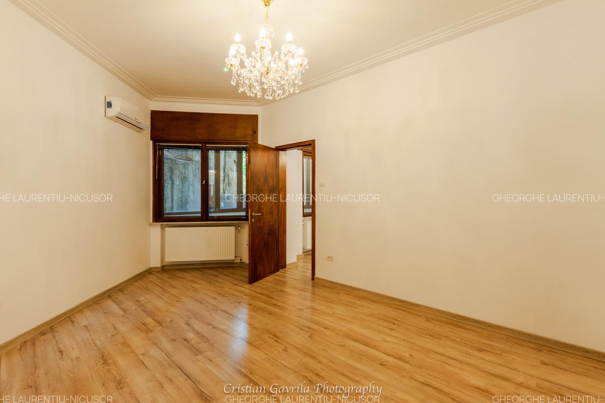 Apartament spațios și elegant – Bulevardul Lascăr Catargiu 11 - 20