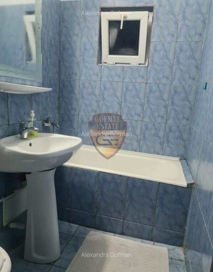Inchiriez apartament 3 camere - 5