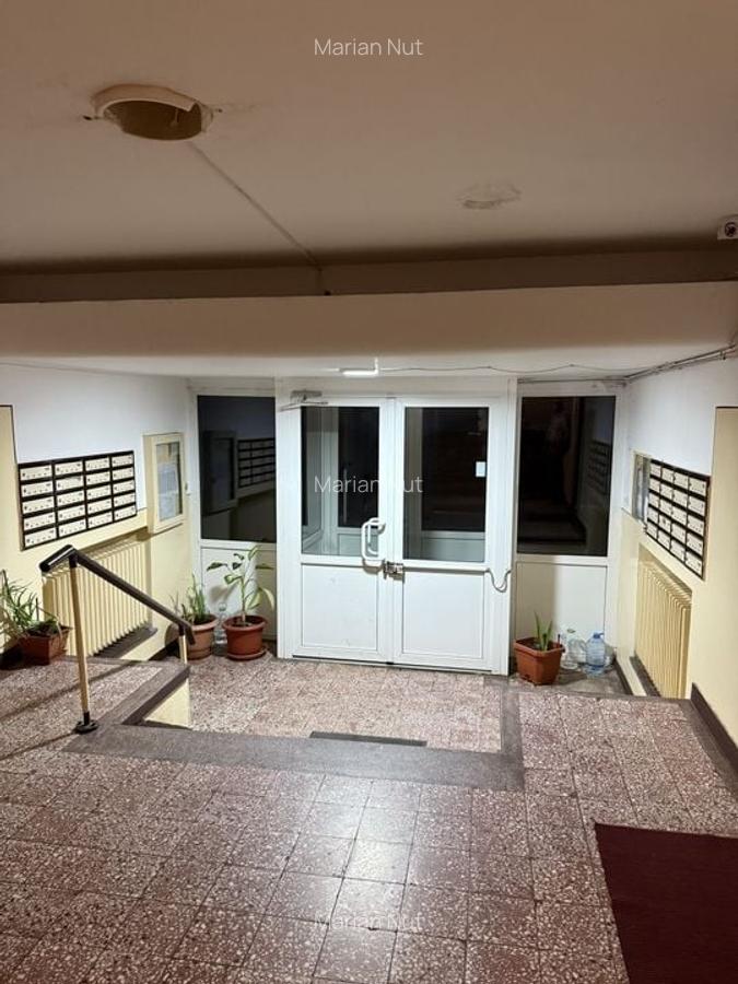 Apartament deosebit la 5 min de metrou - 1