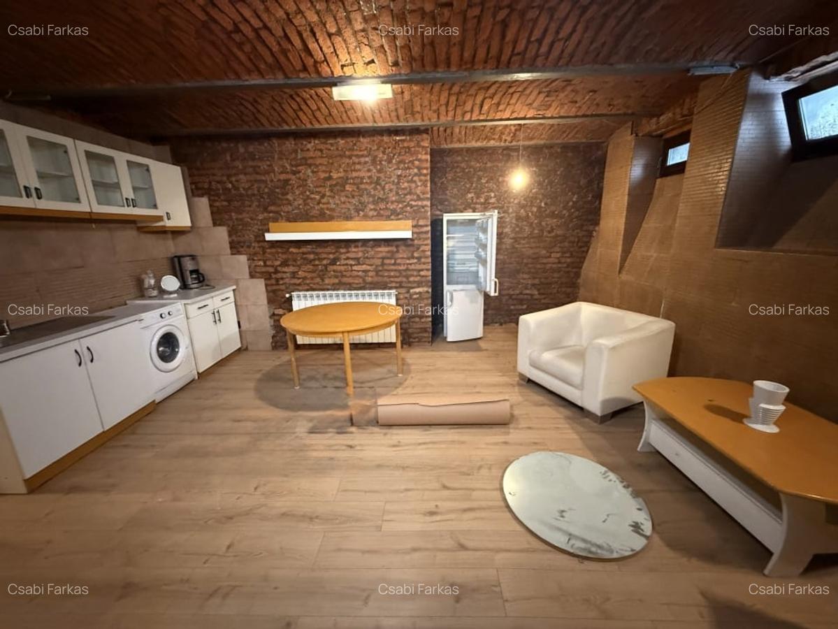 Apartament o camera, 40 mp, curs de renovare,  ultracentral - 1
