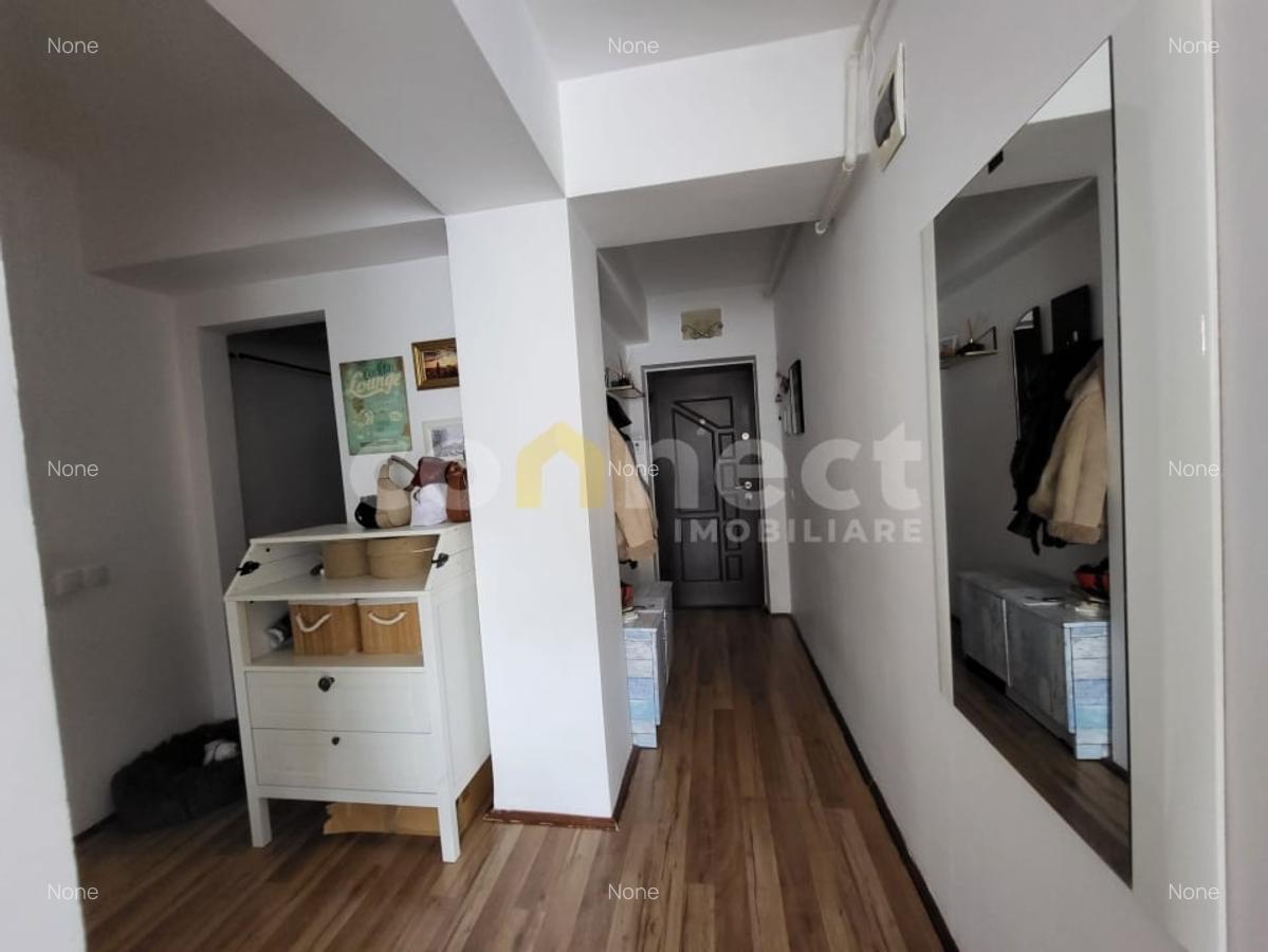 Apartament de 2 camere, semidecomandat, cu parcare. - 5