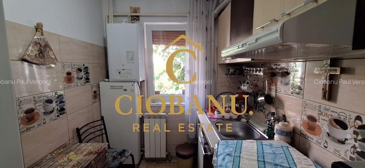 Apartament 3 camere ETAJ 1 de vanzare zona Craiovita Noua - 3