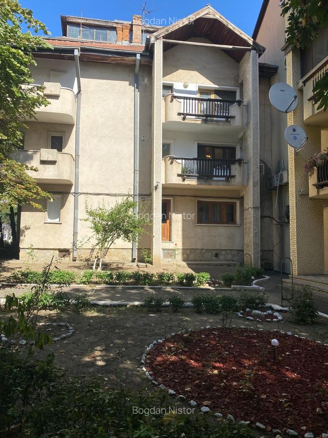 Apartament 3 camere 86 mp Centru Tg Cucu bloc tip vila - 1