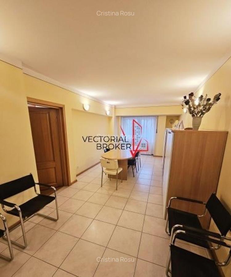 4 Camere Unirii, Punctul 0 al Capitalei, 1 minut metrou - 4
