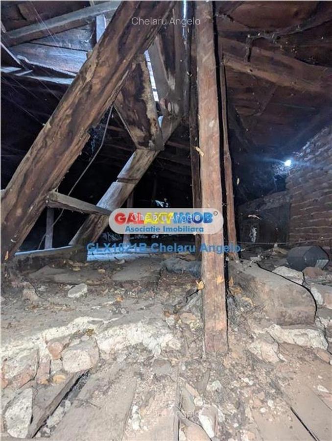 Unirii-11Iunie,casa D+P+Pod,supr 304 mp,teren 200mp,fara risc seismic - 14