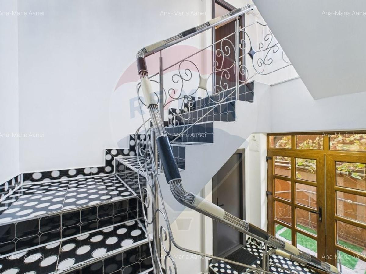 De vanzare| Casa cu piscina, saune si design elegant- Zona Matasari - 13 De vanzare| Casa cu piscina, saune si design elegant- Zona Matasari - 13