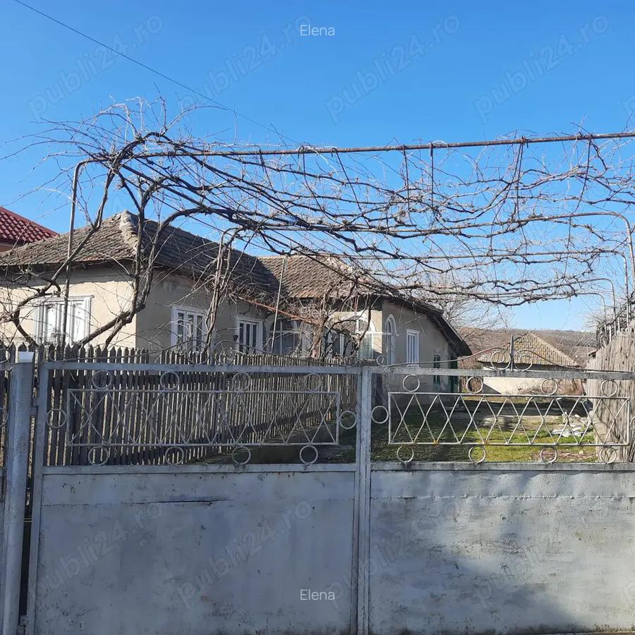 De vanzare casa in sat Raristea - 1 De vanzare casa in sat Raristea - 1