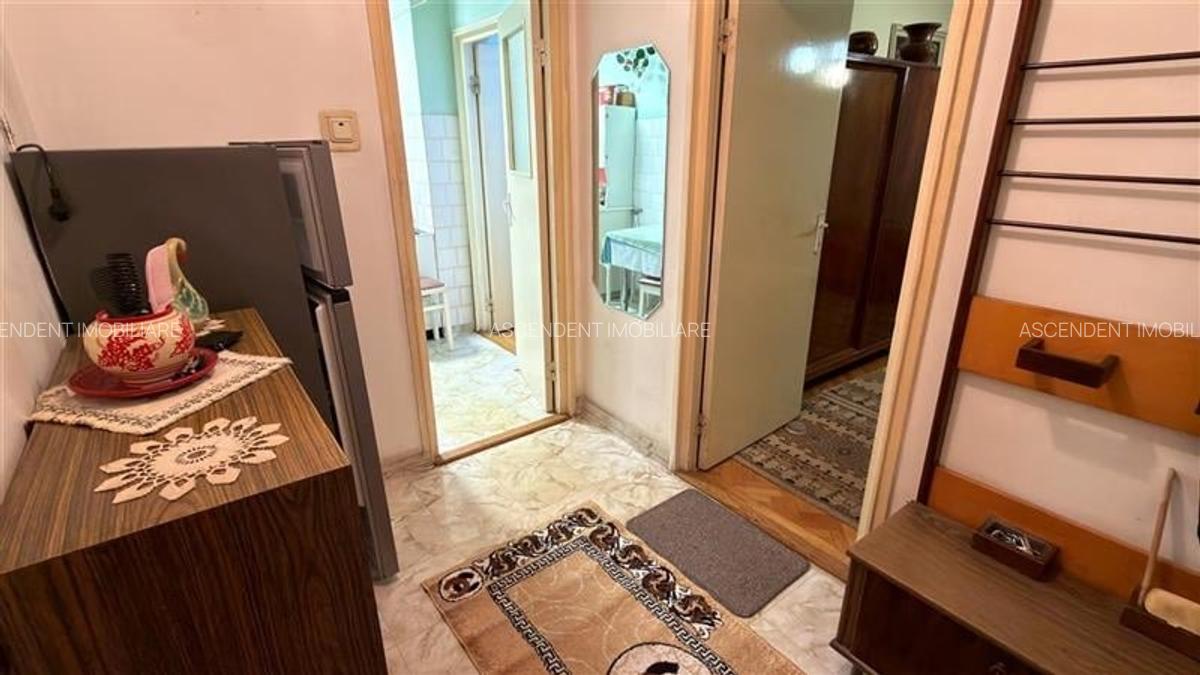 FILM&3D! Refugiu urban,decomandat, farmec autentic,balcon spatios,Dambu Petros,T - 5