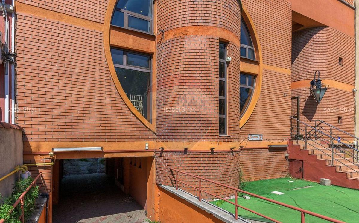 INCHIRIERE Spa?iu Comercial: Restaurant, Terasa, Parcar... - 5