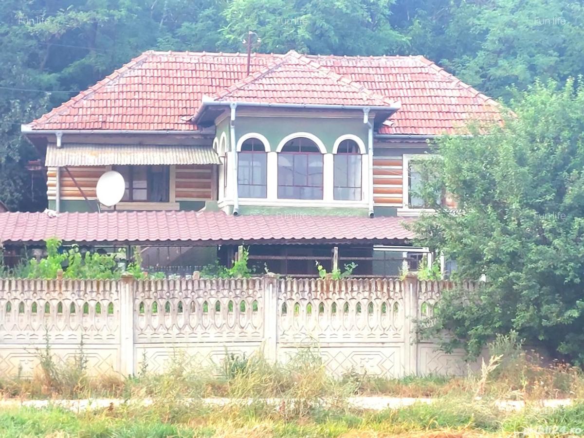 Casa sat Mehedinti - 2